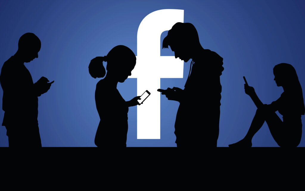 Facebook Group GPDR abstract picture of silhouettes